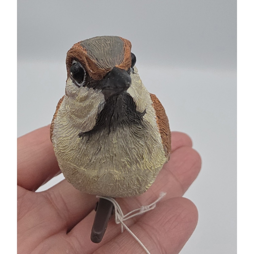 NEW‎ 2006 New Creative Sparrow Bird Clip-On Christmas Ornament Brown Resin Birds - Picture 2 of 5
